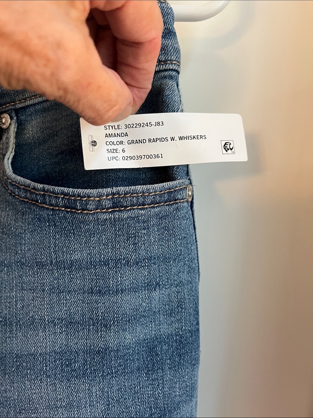 Gloria Vanderbilt Amanda Slimming Jeans Mid-Blue Jeans SZ 6 - Picture 3 of 8